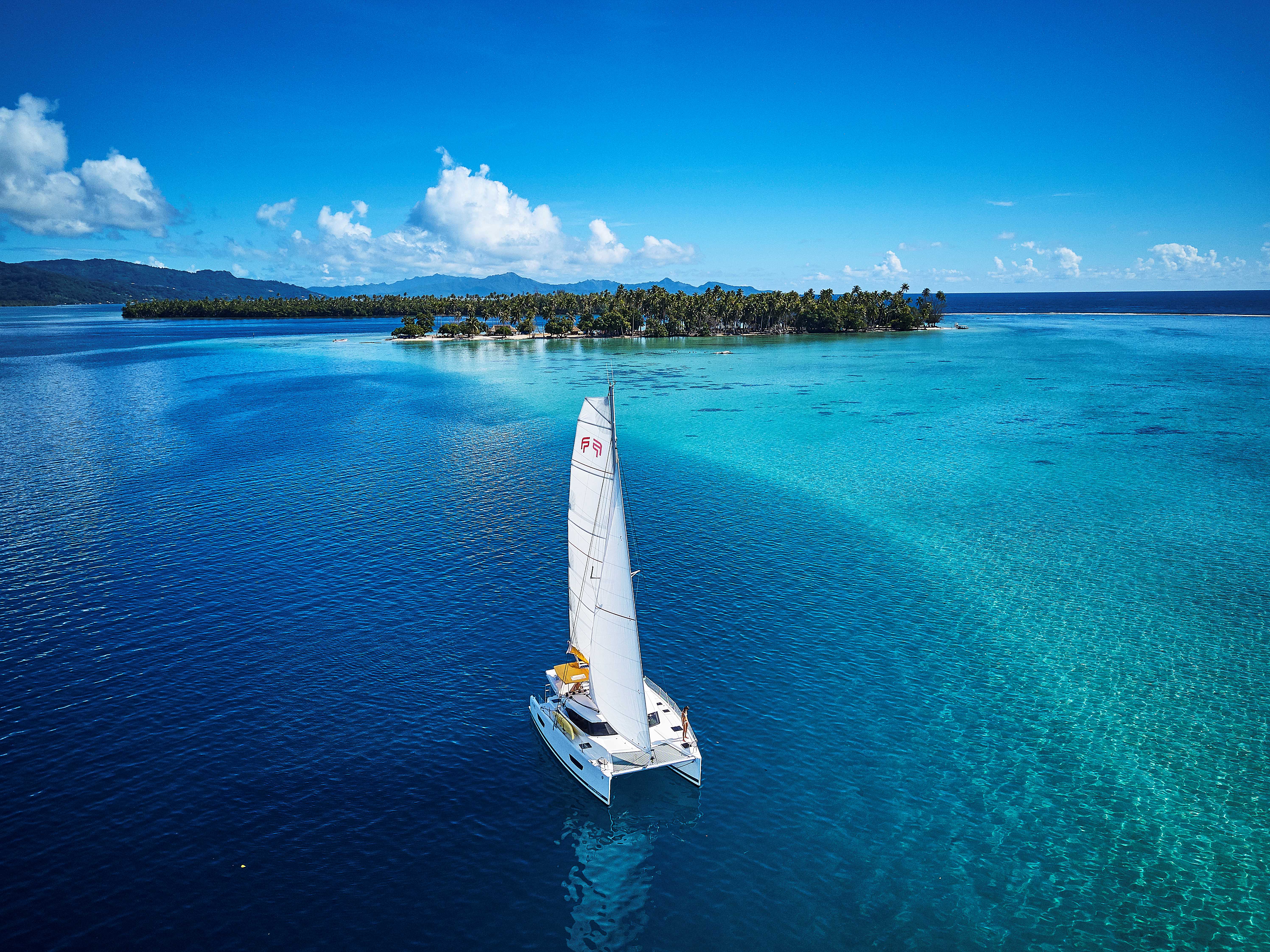 https://tahititourisme.cl/wp-content/uploads/2017/08/Tahiti-Yacht-Charter_Bertrand-Duquenne-01.jpg